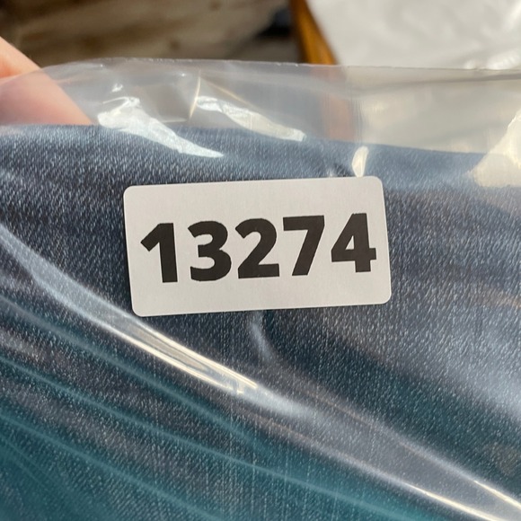 Lucky Brand Jeans Women 12/31 Blue Bootcut Long Inseam Dark Wash Denim Dungarees - Picture 11 of 11